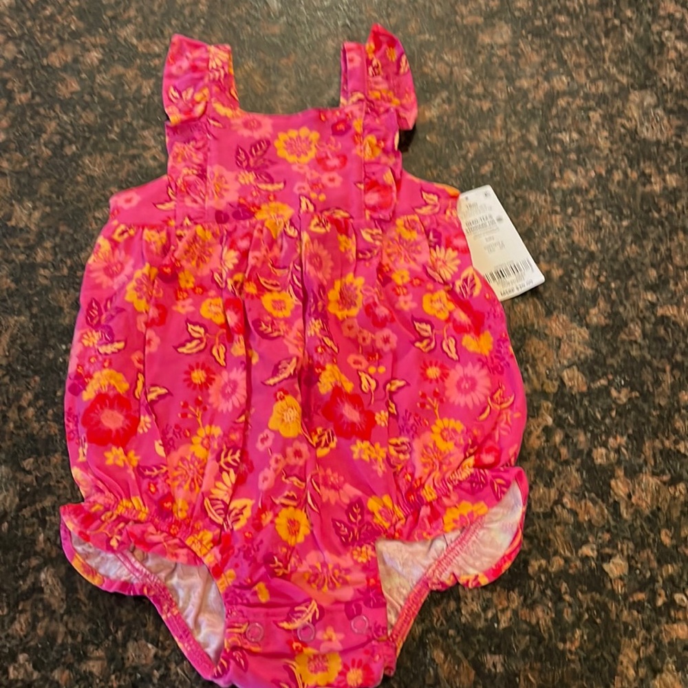NWT Carters girls onesie with snaps at bottom